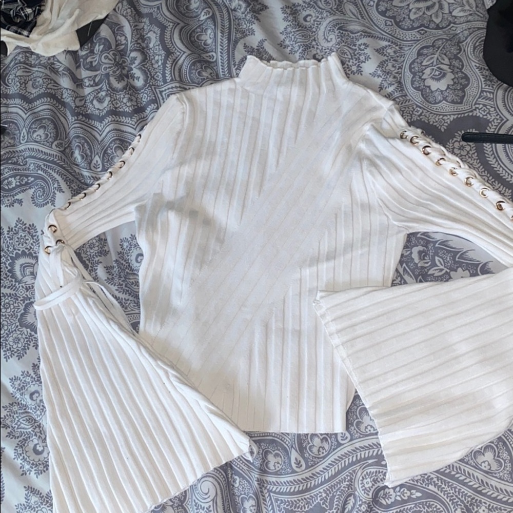 Fashion Nova Adorable Long Sleeve Crop Top